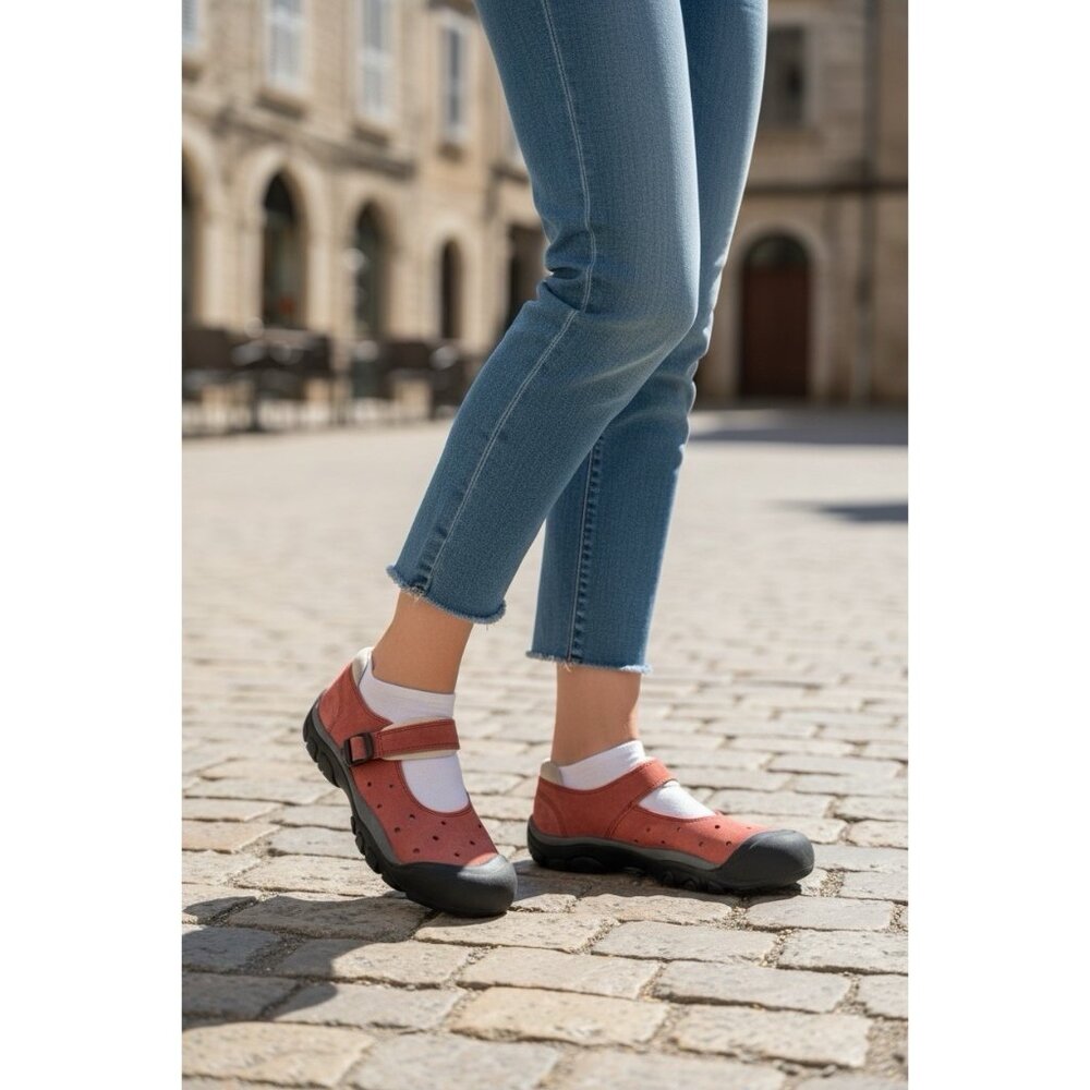*Keen Mary Jane Shoes Womens US 6 Red Leather Comfort Outdoor